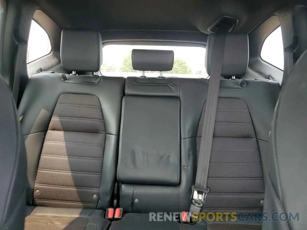 10 Photograph of a damaged car 2HKRW2H46NH217989 HONDA CRV 2022