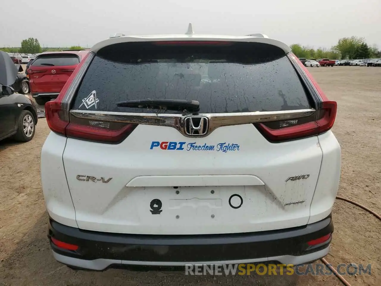 6 Photograph of a damaged car 2HKRW2H46NH217989 HONDA CRV 2022