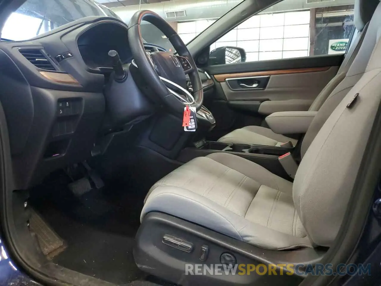 7 Photograph of a damaged car 2HKRW2H51NH609819 HONDA CRV 2022
