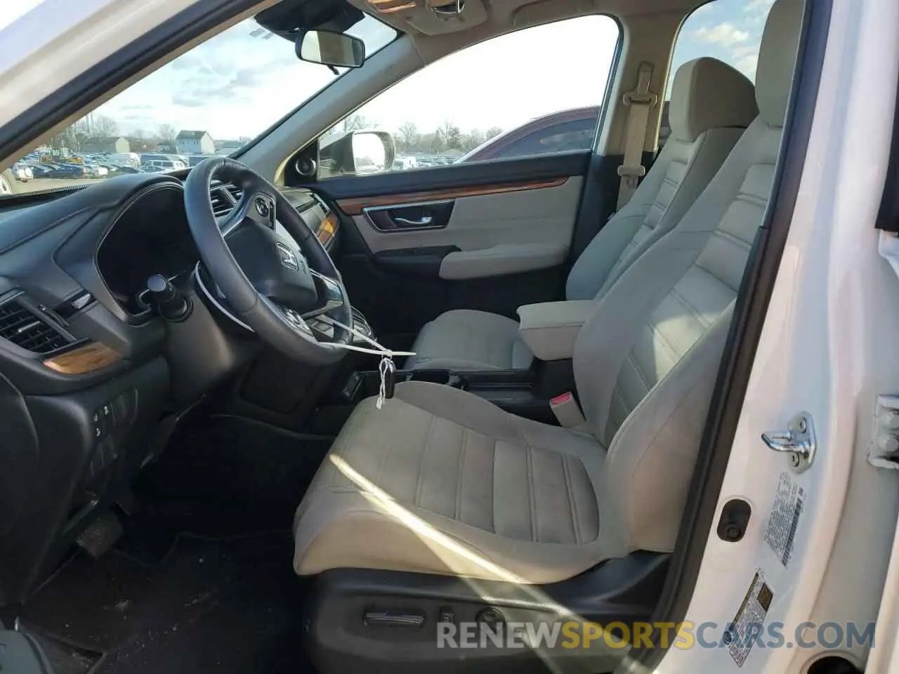 7 Photograph of a damaged car 2HKRW2H52NH660343 HONDA CRV 2022