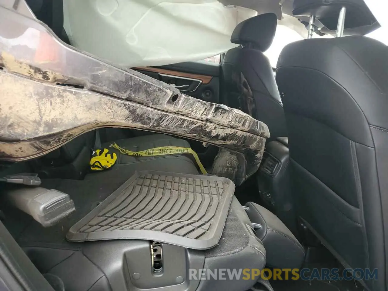 11 Photograph of a damaged car 2HKRW2H81NH668217 HONDA CRV 2022