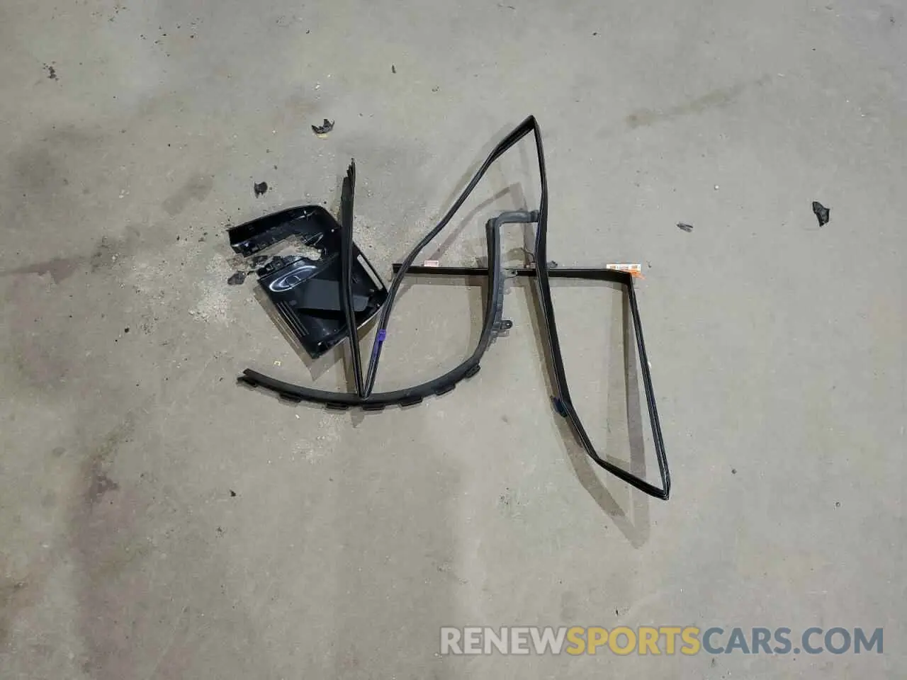 15 Photograph of a damaged car 2HKRW2H84NH651721 HONDA CRV 2022