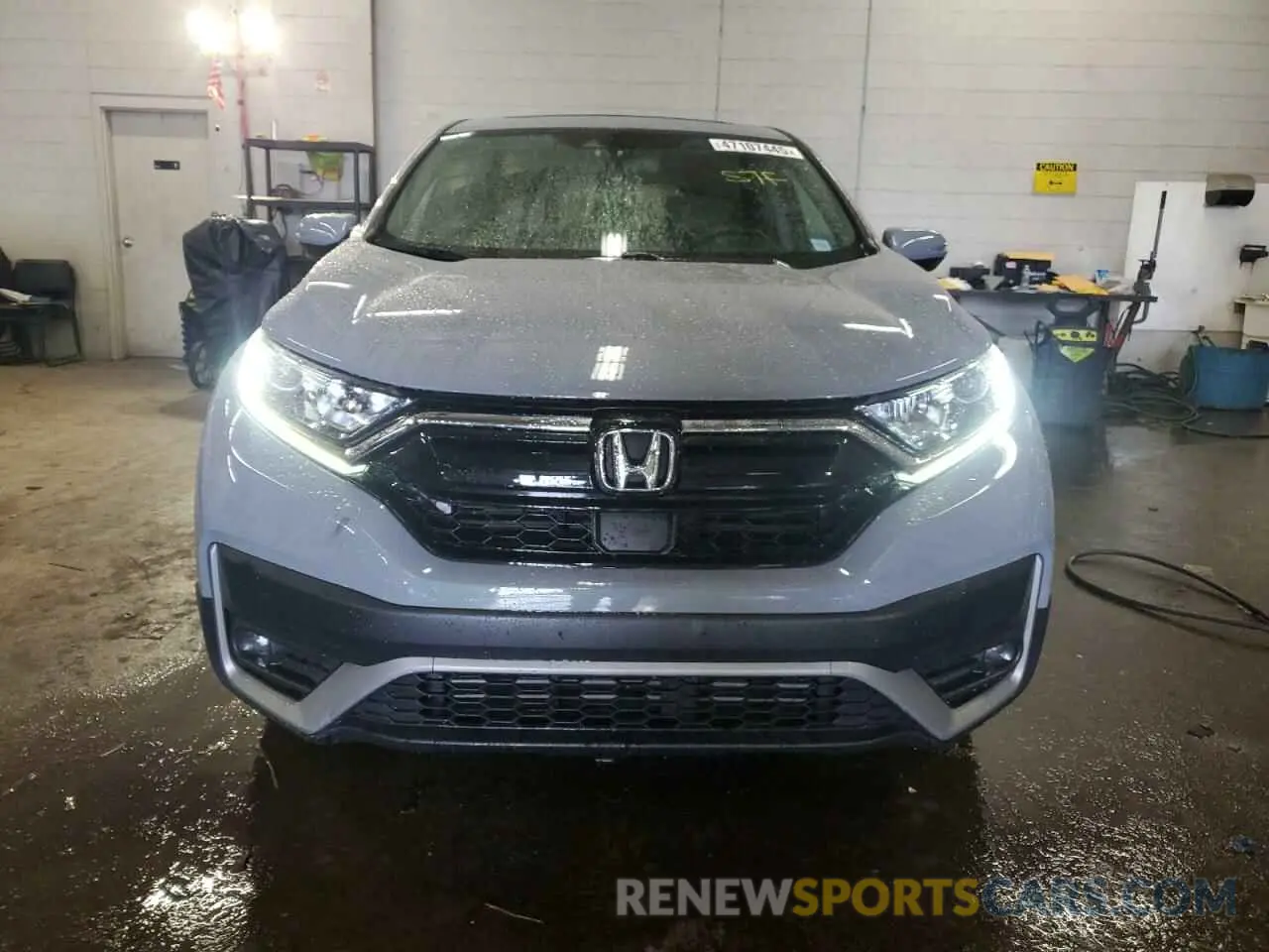 5 Photograph of a damaged car 2HKRW2H86NH605808 HONDA CRV 2022