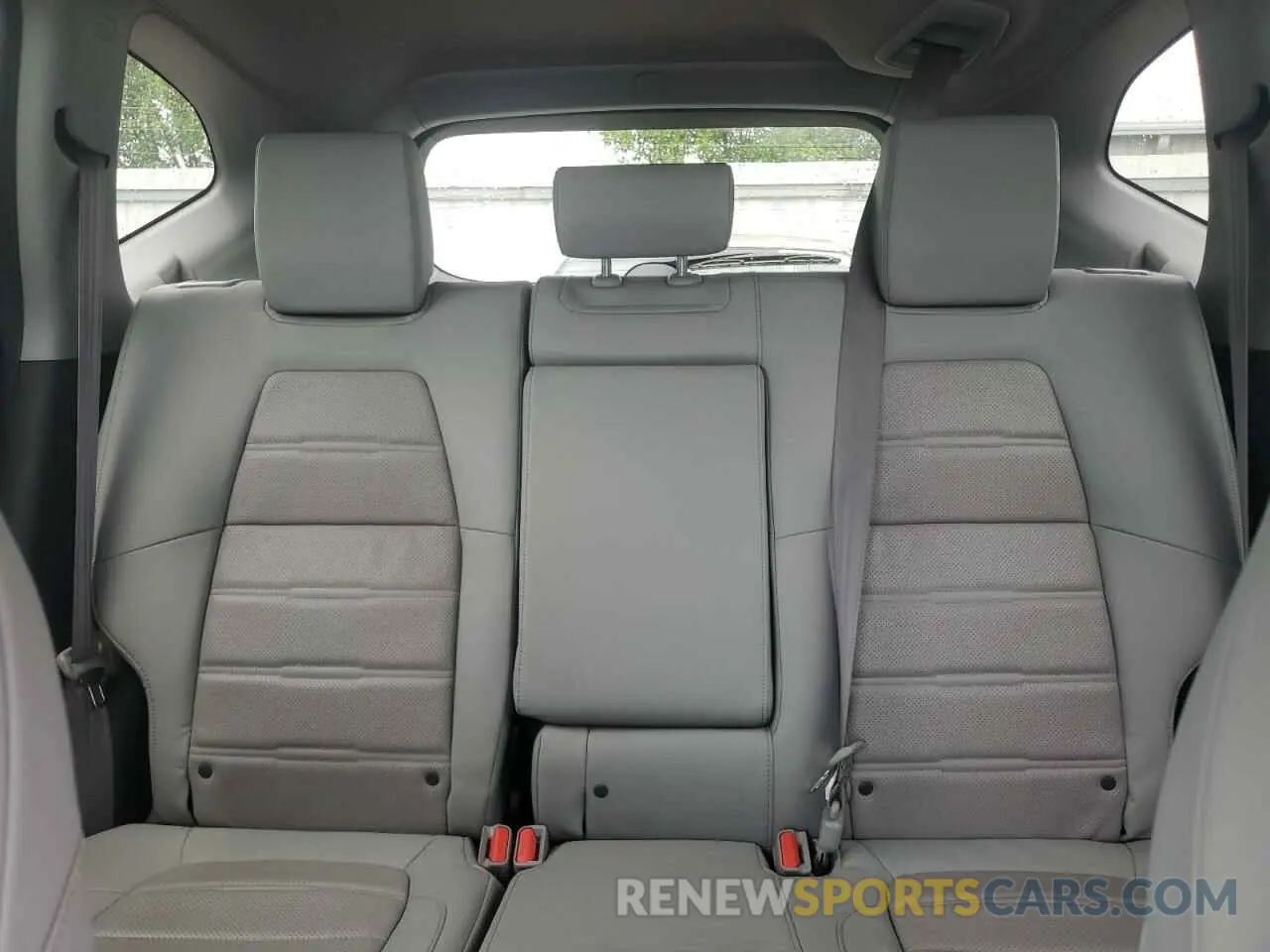 10 Photograph of a damaged car 2HKRW2H87NH653270 HONDA CRV 2022