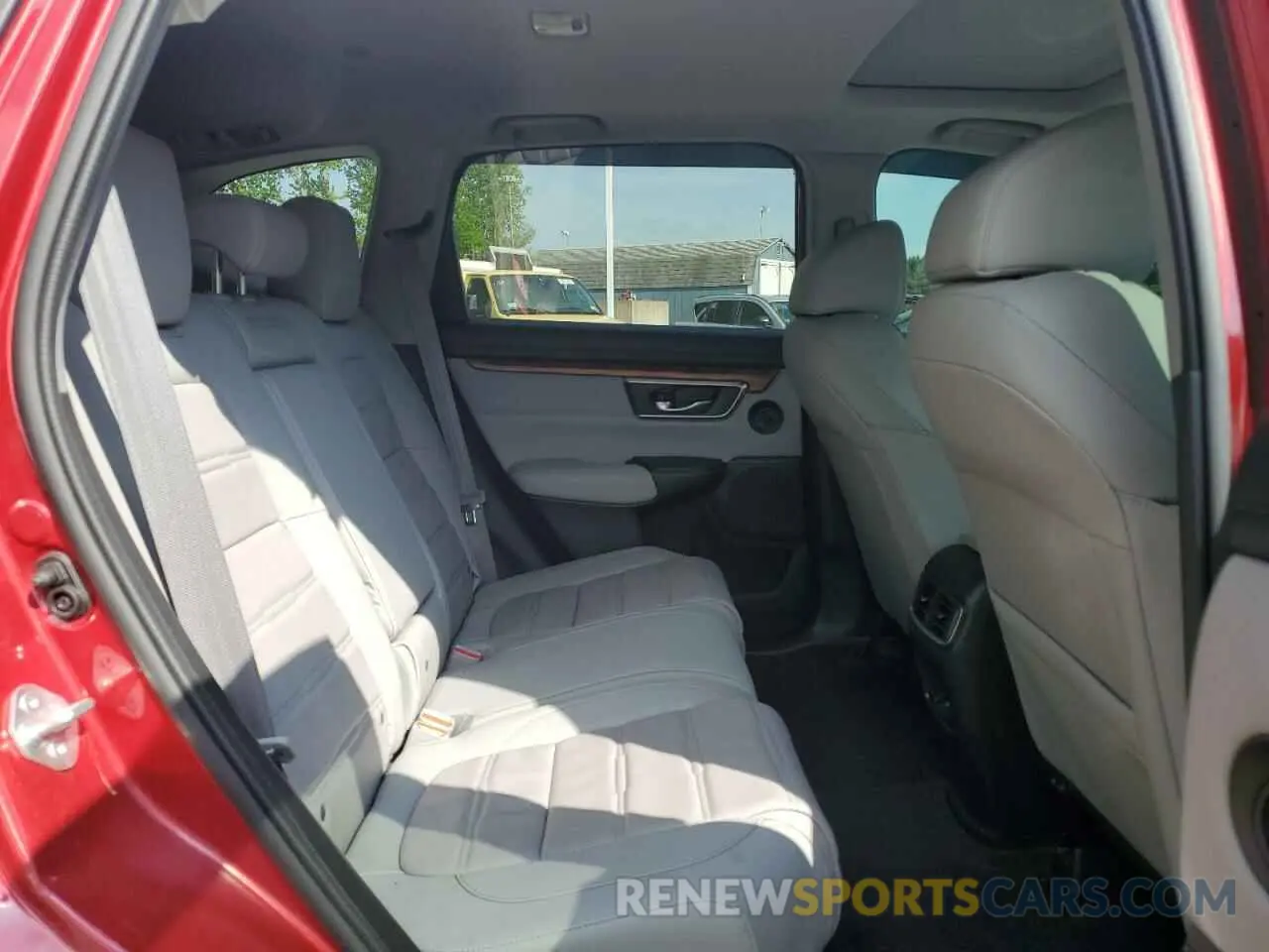 11 Photograph of a damaged car 2HKRW2H92NH655601 HONDA CRV 2022