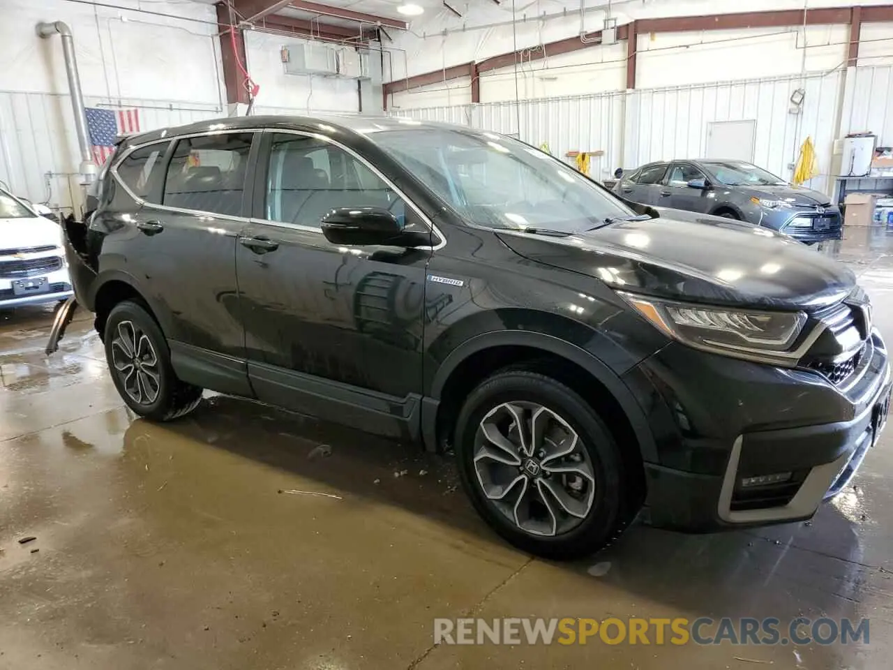 4 Photograph of a damaged car 5J6RT6H52NL001636 HONDA CRV 2022