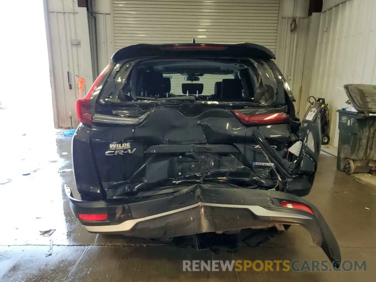 6 Photograph of a damaged car 5J6RT6H52NL001636 HONDA CRV 2022