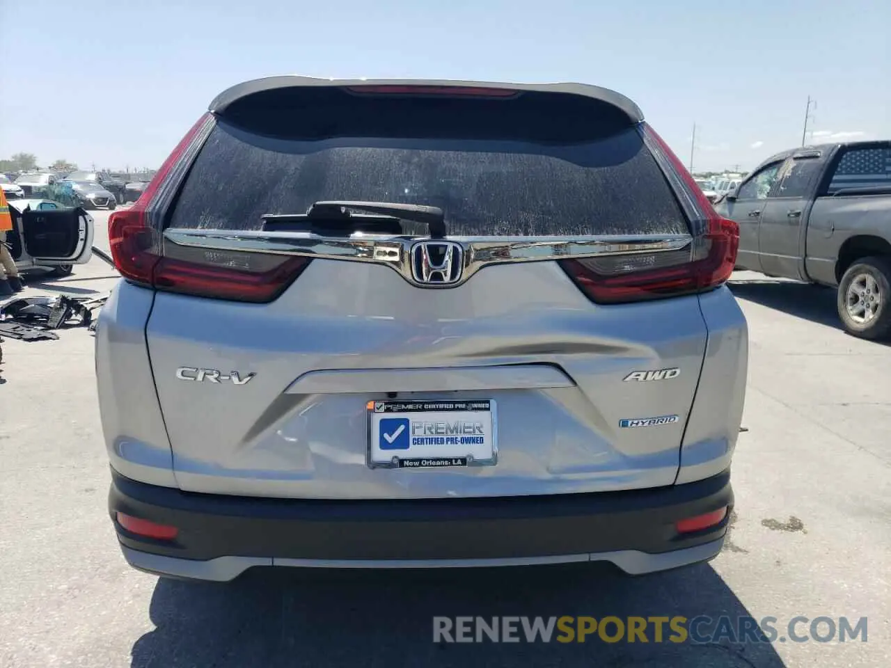 6 Photograph of a damaged car 5J6RT6H54NL049106 HONDA CRV 2022