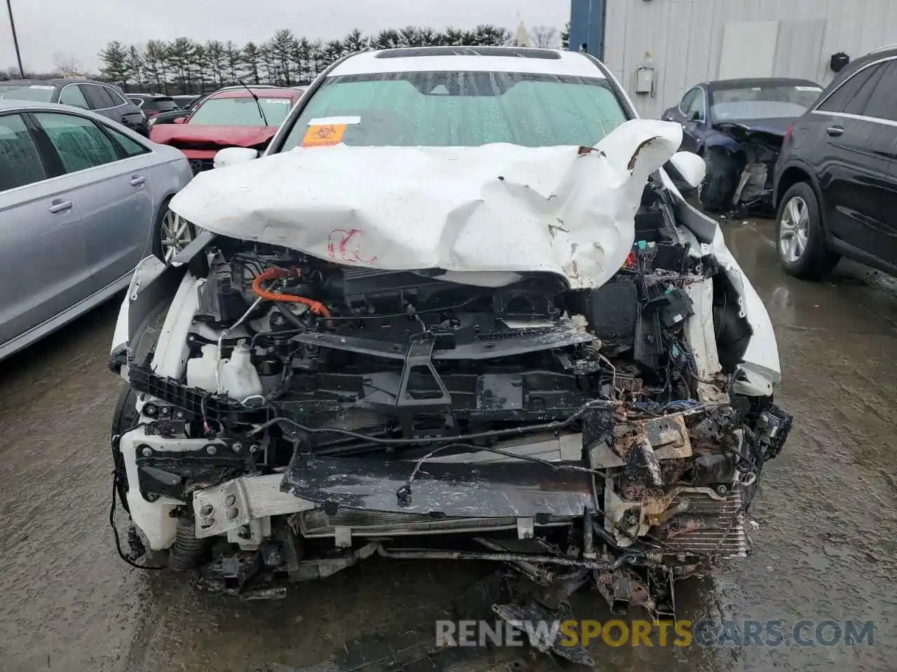 5 Photograph of a damaged car 5J6RT6H80NL045841 HONDA CRV 2022