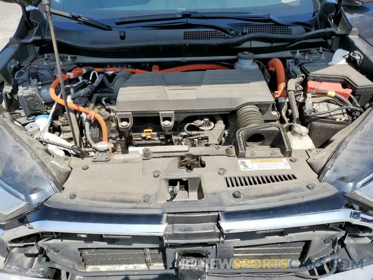 12 Photograph of a damaged car 5J6RT6H92NL038365 HONDA CRV 2022