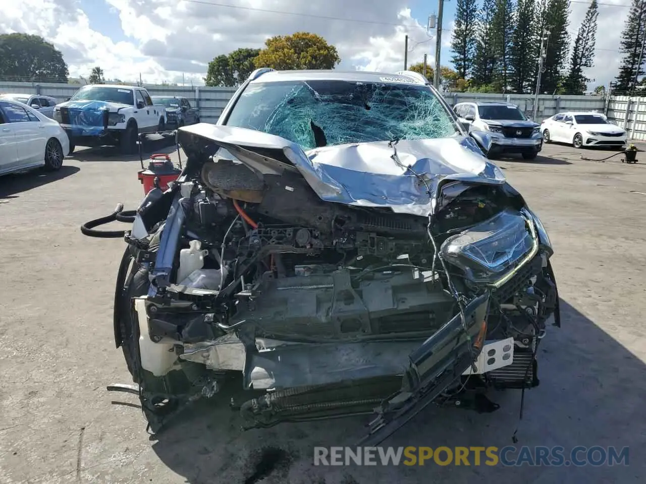 5 Photograph of a damaged car 5J6RT6H93NL009991 HONDA CRV 2022