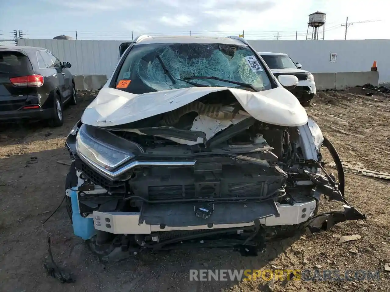 5 Photograph of a damaged car 5J6RT6H94NL054535 HONDA CRV 2022