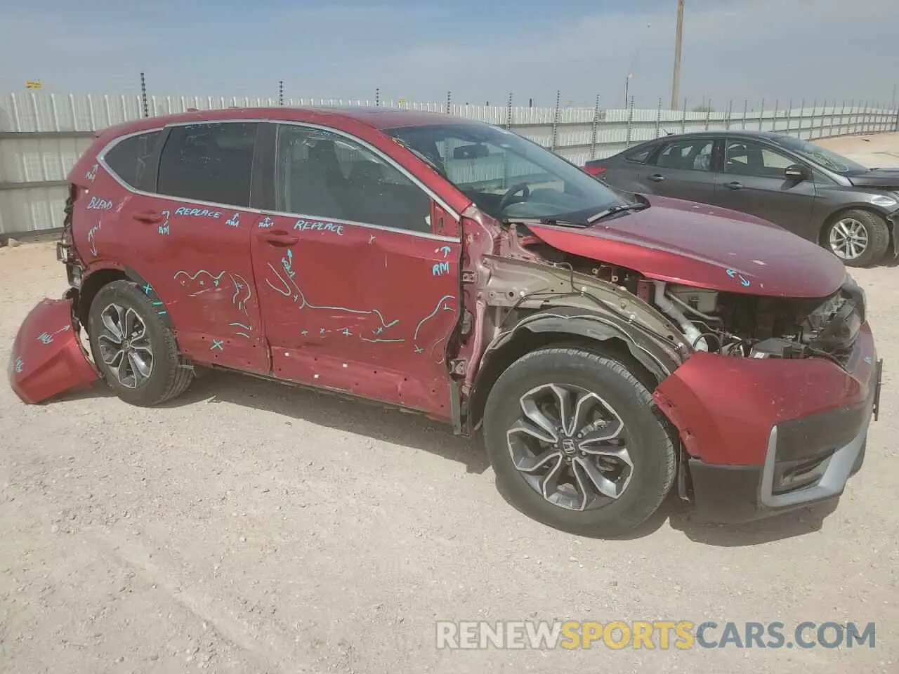 4 Photograph of a damaged car 5J6RW1H54NA004608 HONDA CRV 2022
