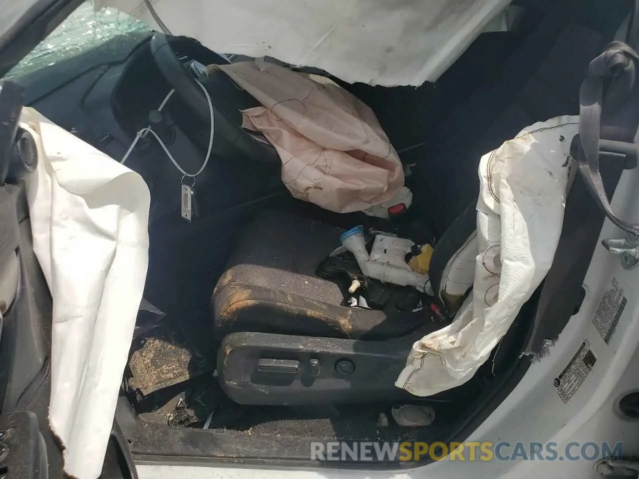 7 Photograph of a damaged car 5J6RW1H58NA022674 HONDA CRV 2022