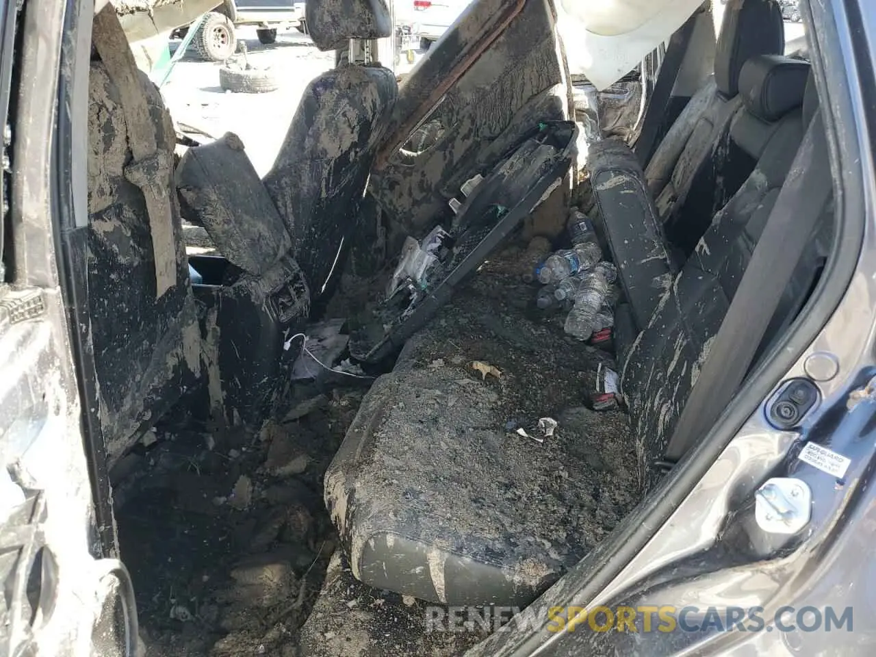 10 Photograph of a damaged car 5J6RW1H81NA002308 HONDA CRV 2022