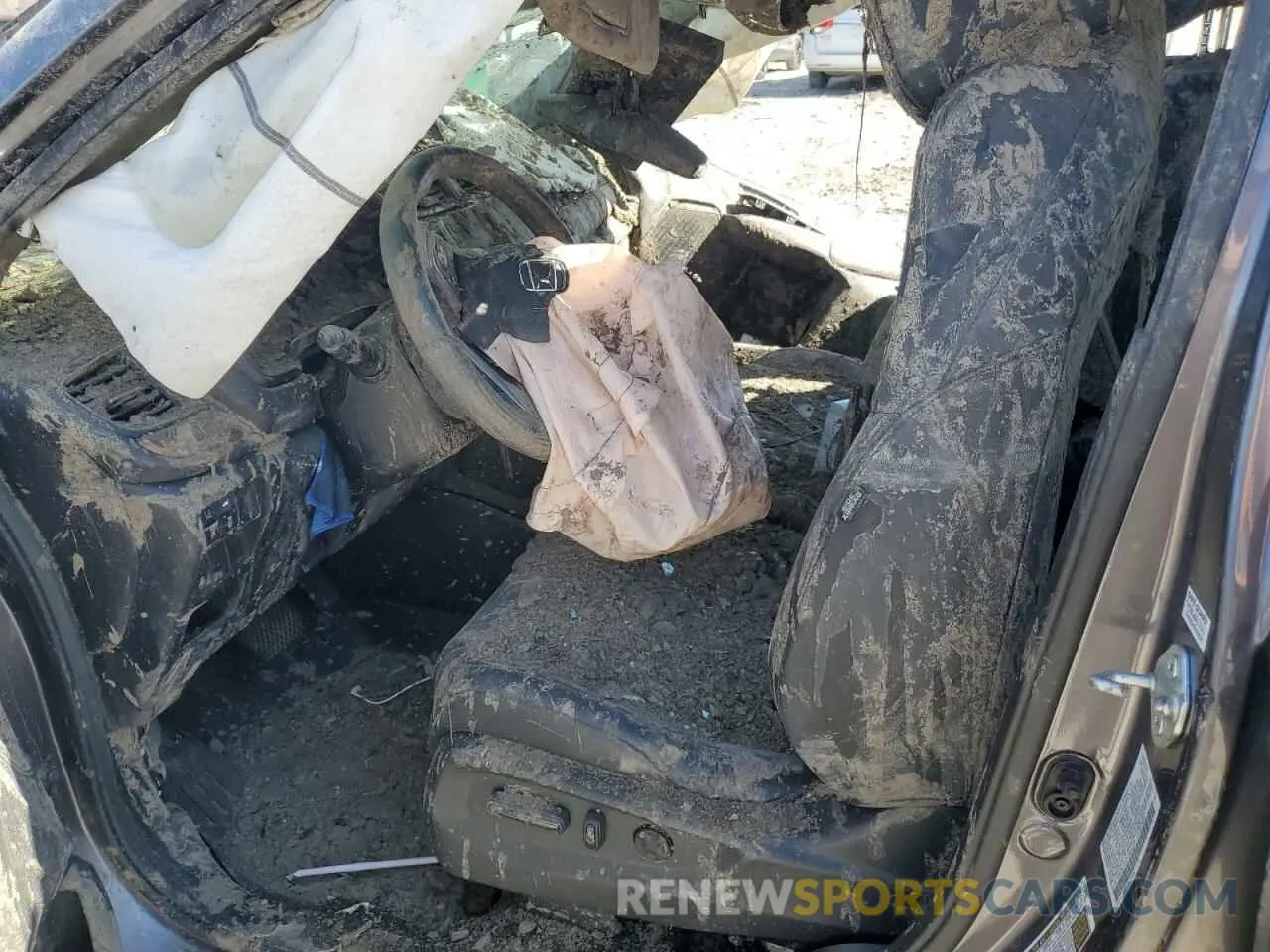 7 Photograph of a damaged car 5J6RW1H81NA002308 HONDA CRV 2022