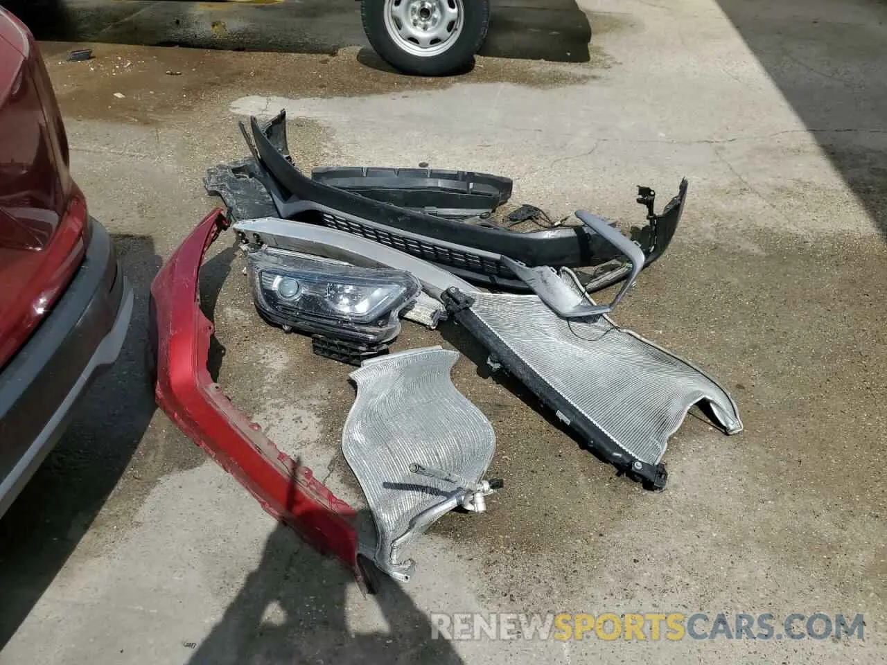 13 Photograph of a damaged car 5J6RW1H84NA014582 HONDA CRV 2022