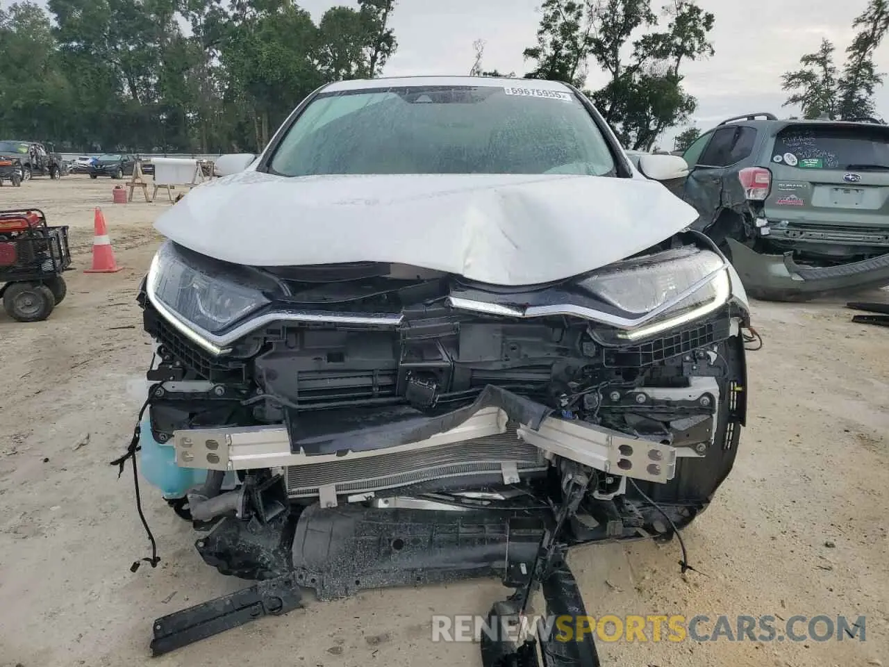 5 Photograph of a damaged car 5J6RW1H84NL001822 HONDA CRV 2022