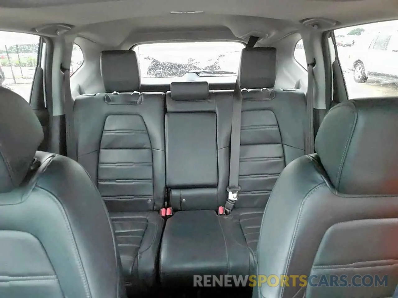 10 Photograph of a damaged car 5J6RW1H87NA019243 HONDA CRV 2022