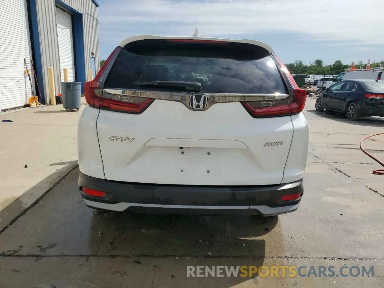 6 Photograph of a damaged car 5J6RW2H84NA005824 HONDA CRV 2022