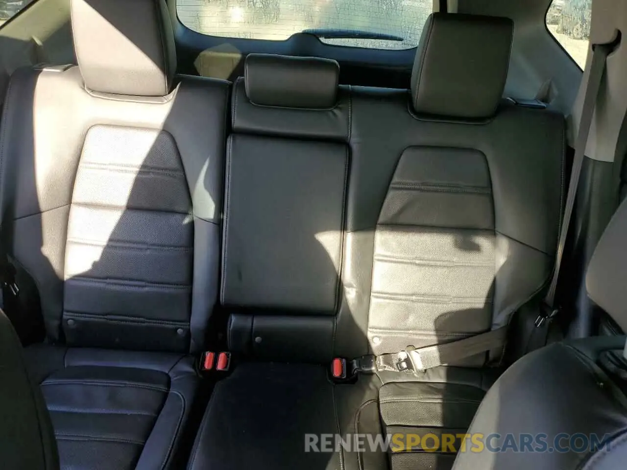 10 Photograph of a damaged car 7FARW1H89NE017592 HONDA CRV 2022