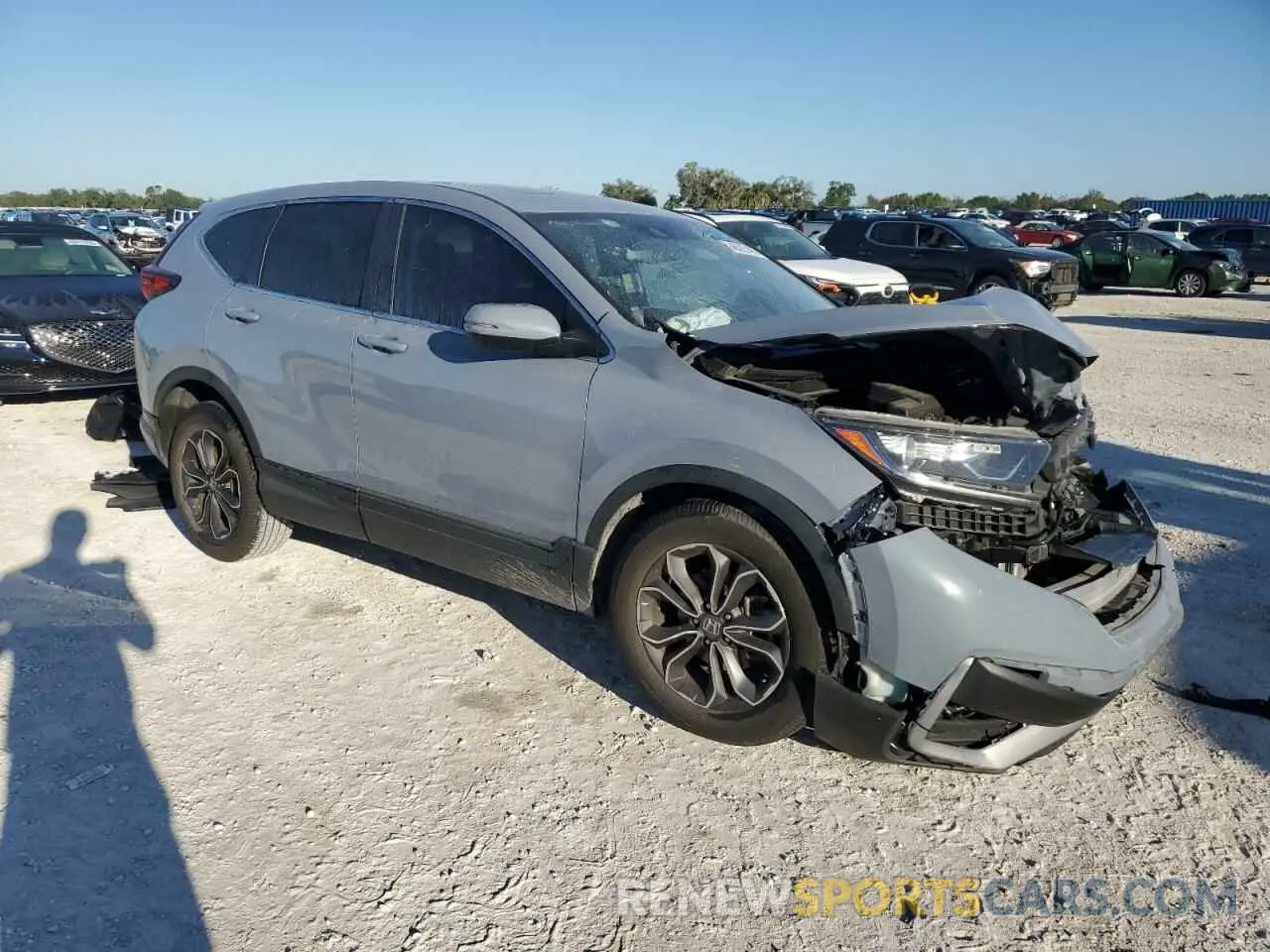 4 Photograph of a damaged car 7FARW1H89NE017592 HONDA CRV 2022