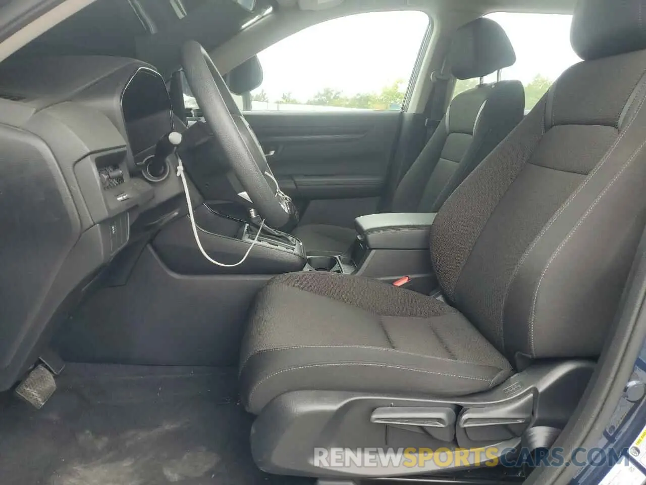 7 Photograph of a damaged car 2HKRS3H22PH308714 HONDA CRV 2023