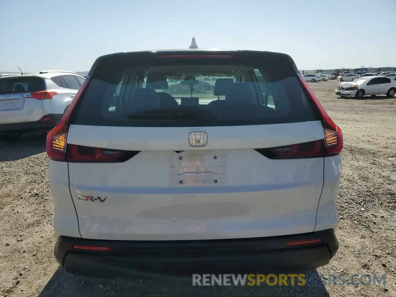 6 Photograph of a damaged car 2HKRS3H24PH306057 HONDA CRV 2023