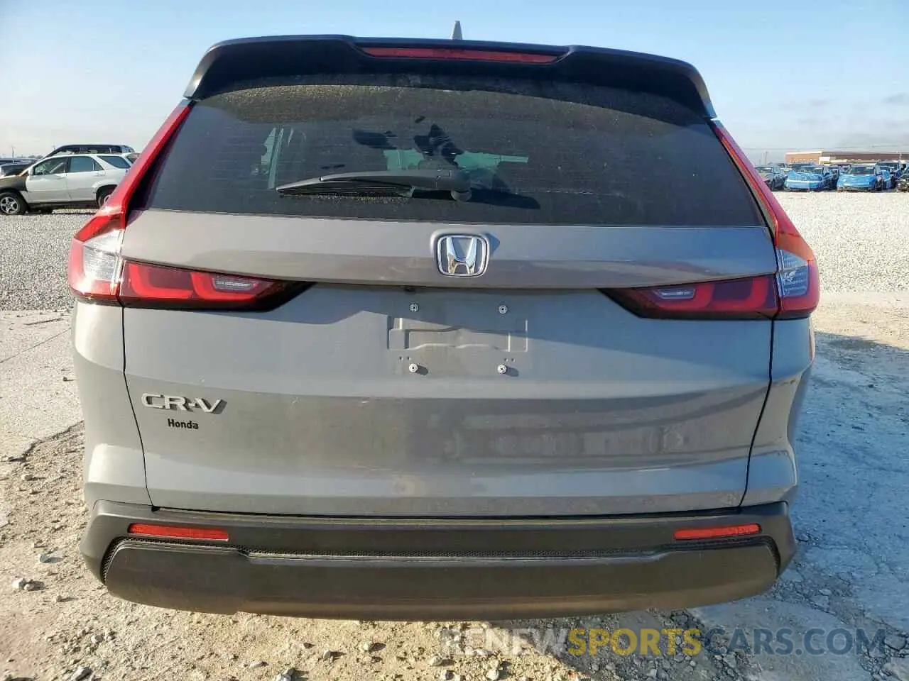 6 Photograph of a damaged car 2HKRS3H25PH304818 HONDA CRV 2023