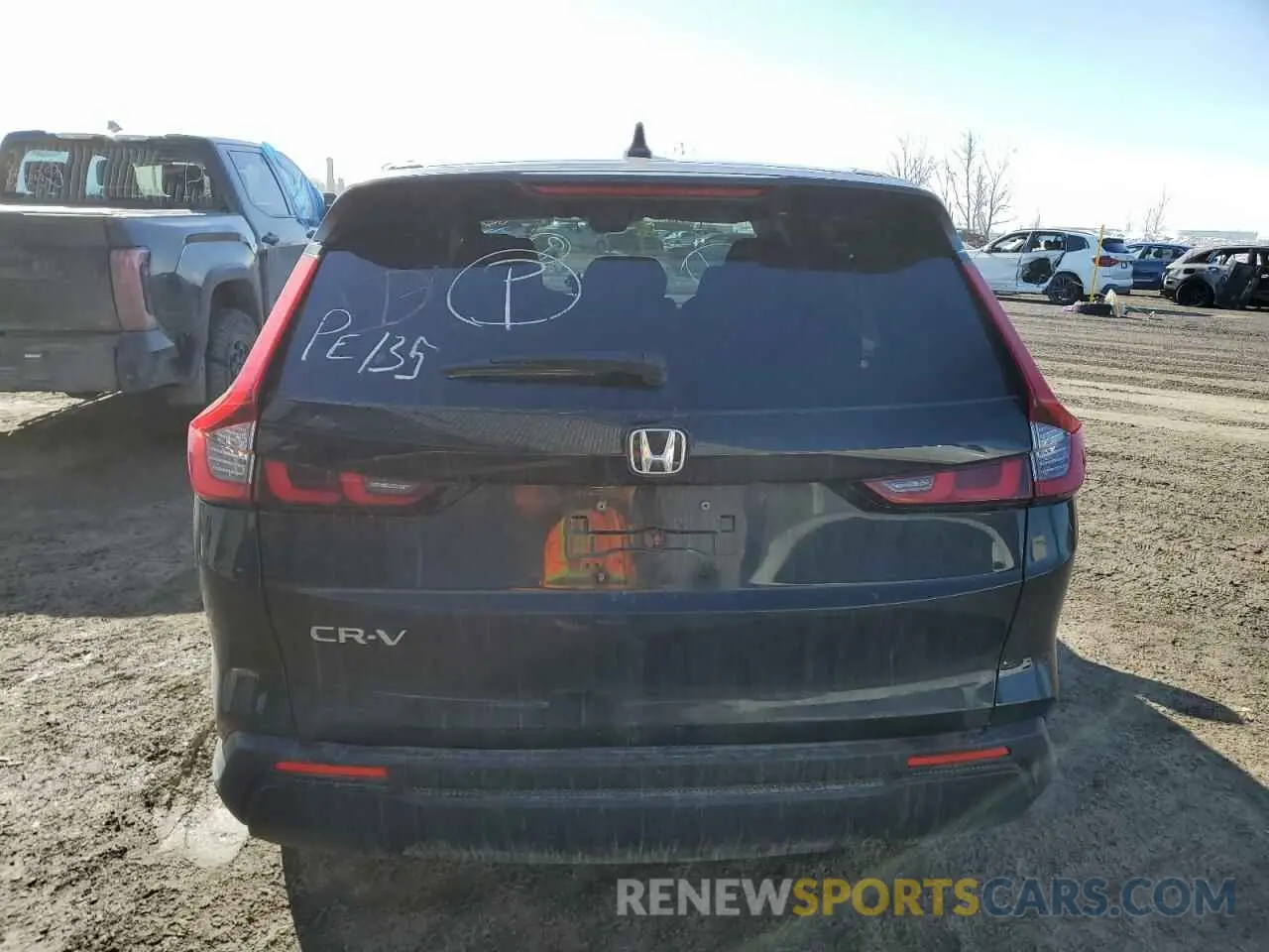 6 Photograph of a damaged car 2HKRS3H28PH000849 HONDA CRV 2023