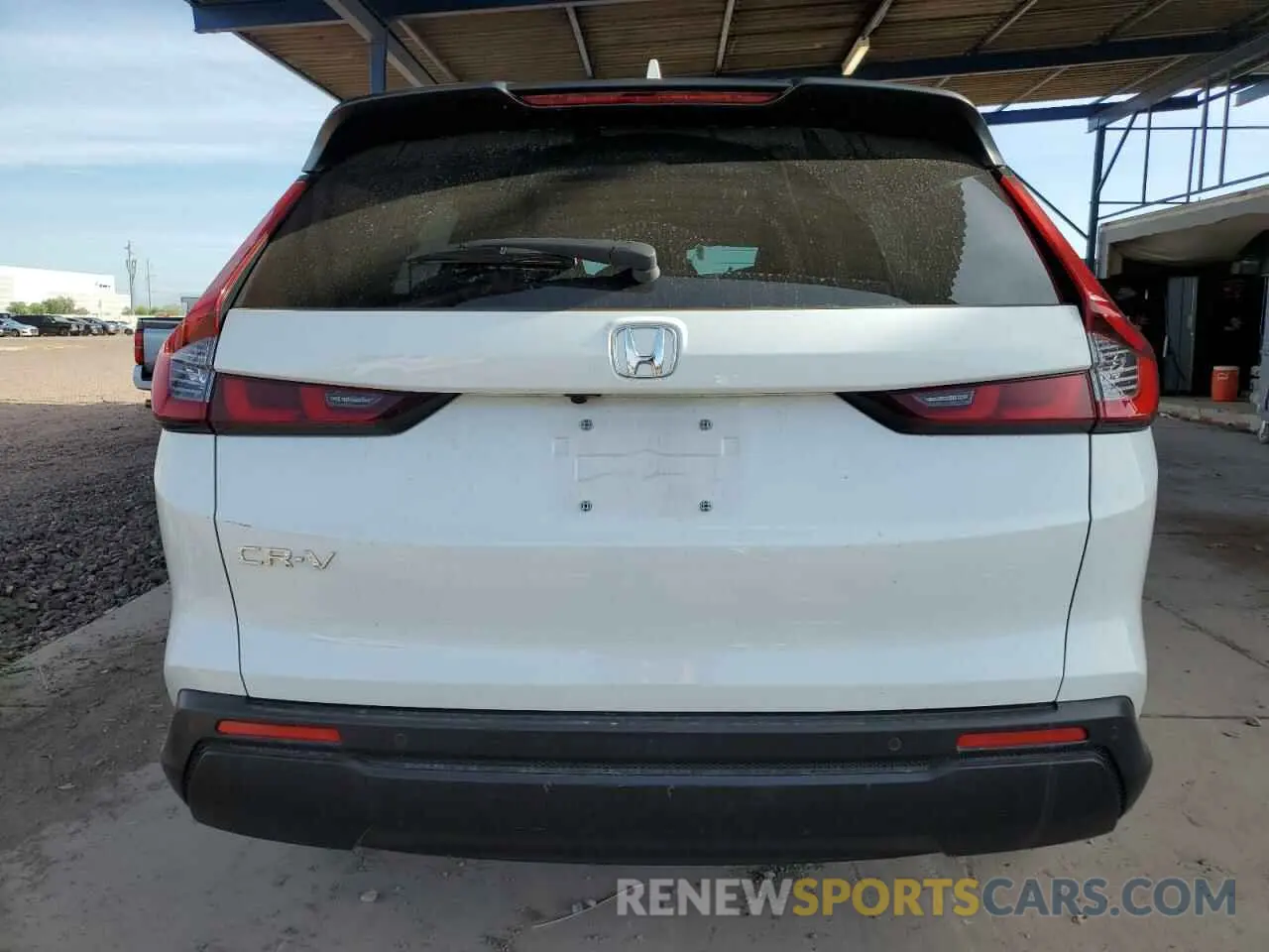 6 Photograph of a damaged car 2HKRS3H70PH304785 HONDA CRV 2023