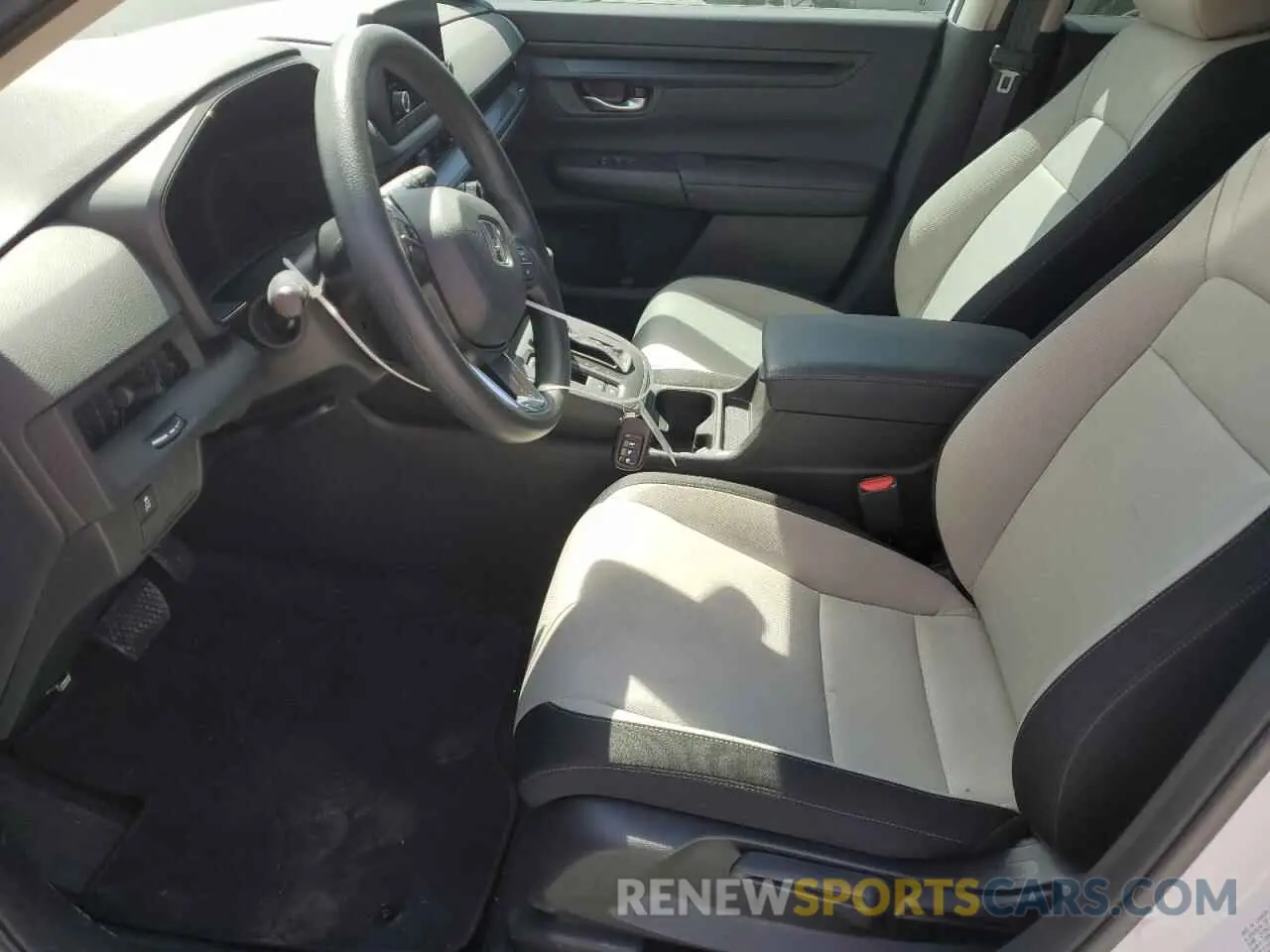 7 Photograph of a damaged car 2HKRS4H26PH422043 HONDA CRV 2023