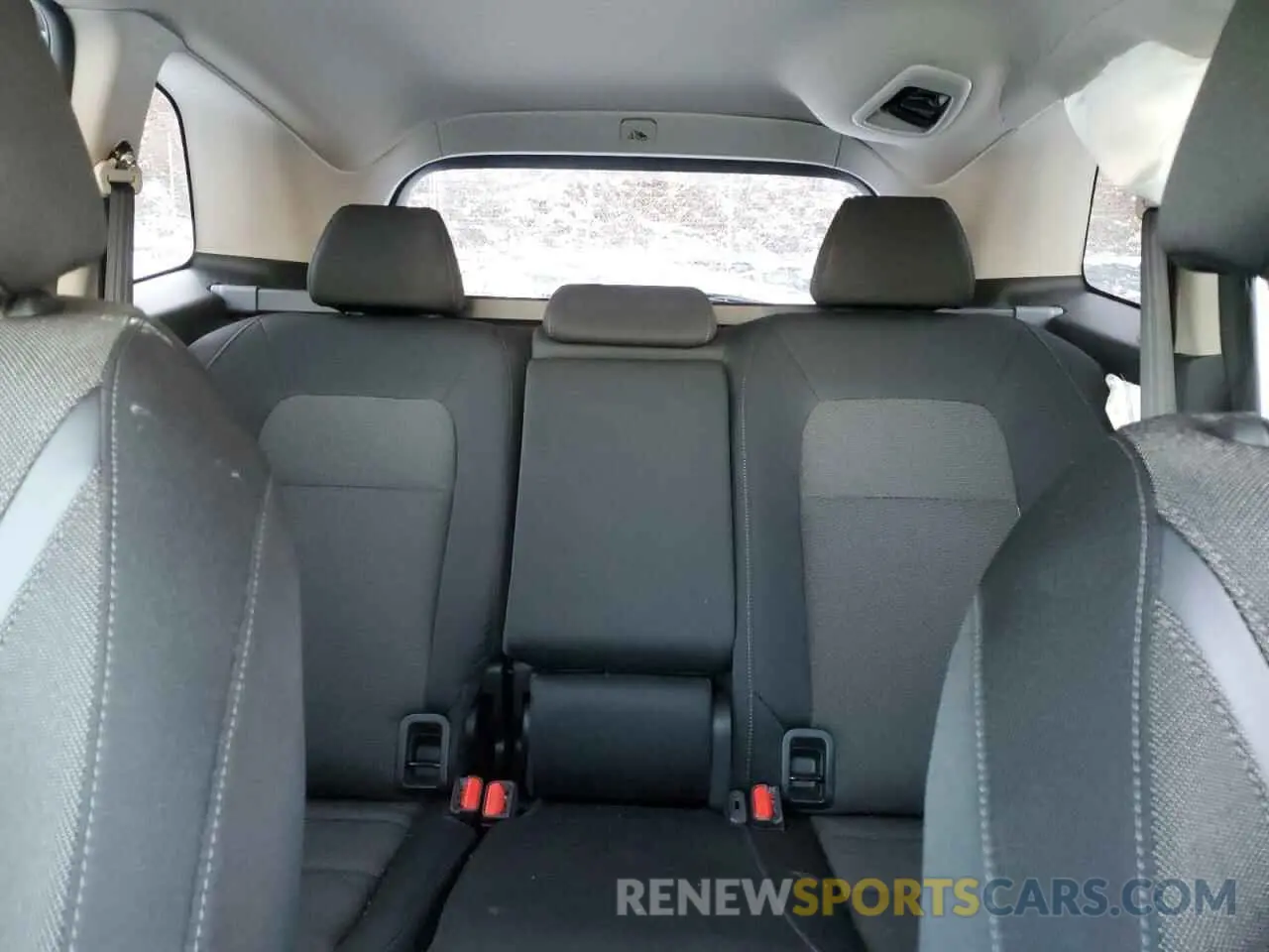 10 Photograph of a damaged car 2HKRS4H40PH420192 HONDA CRV 2023