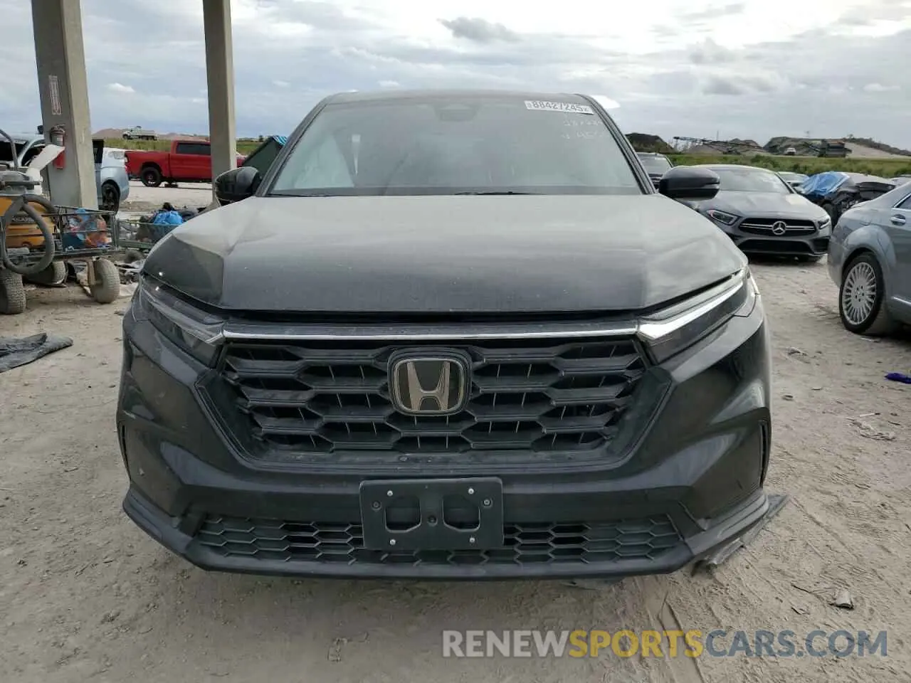 5 Photograph of a damaged car 2HKRS4H41PH424560 HONDA CRV 2023