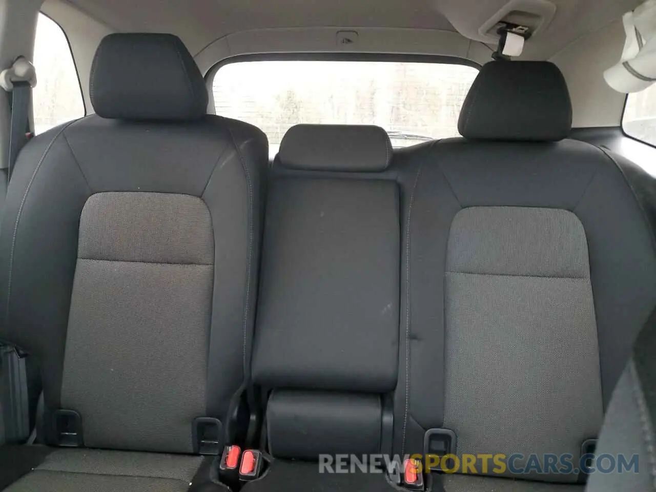 10 Photograph of a damaged car 2HKRS4H54PH120180 HONDA CRV 2023