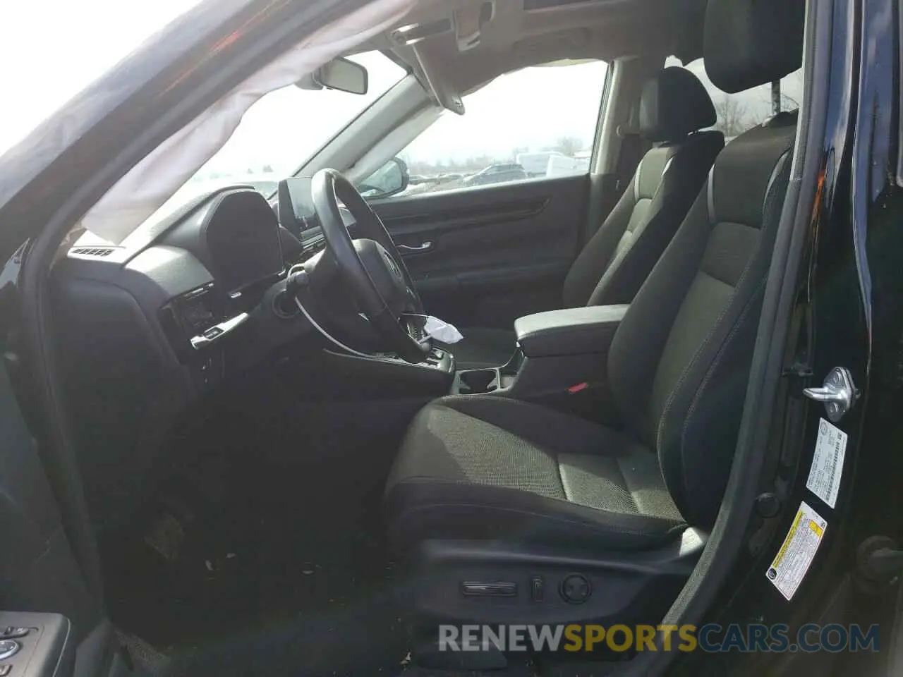 7 Photograph of a damaged car 2HKRS4H55PH118518 HONDA CRV 2023