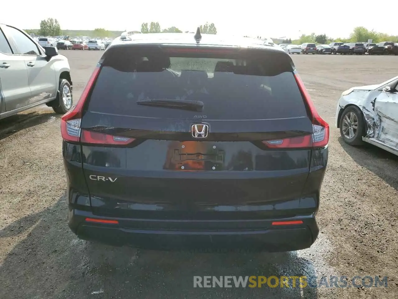 6 Photograph of a damaged car 2HKRS4H56PH106409 HONDA CRV 2023