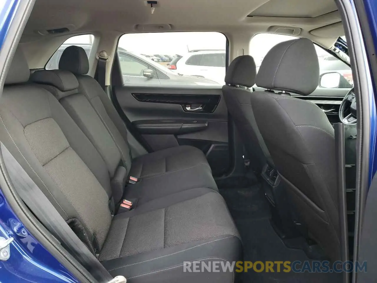 11 Photograph of a damaged car 2HKRS4H58PH102183 HONDA CRV 2023