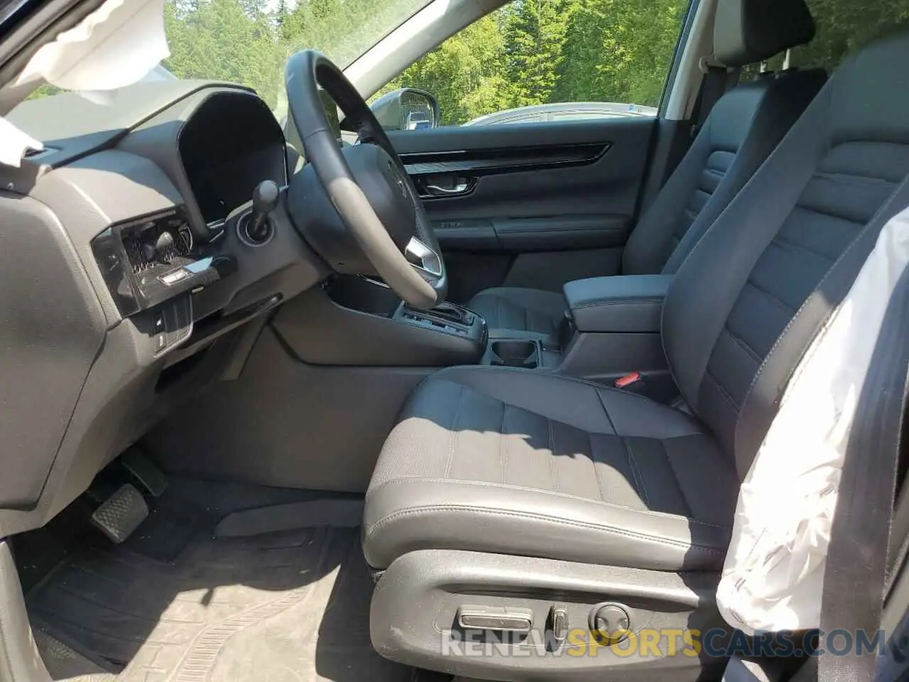 7 Photograph of a damaged car 2HKRS4H73PH410296 HONDA CRV 2023