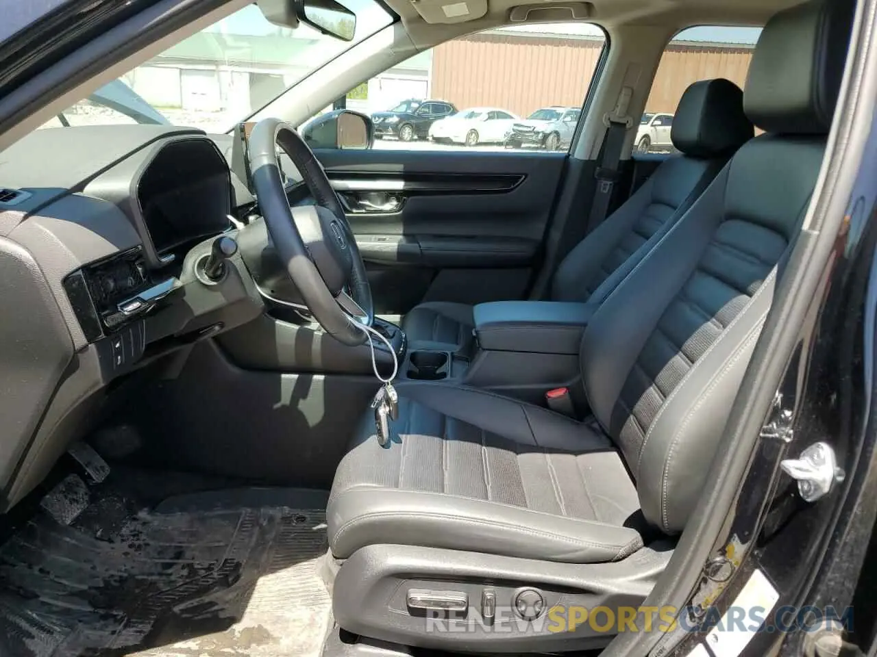 7 Photograph of a damaged car 2HKRS4H73PH438096 HONDA CRV 2023