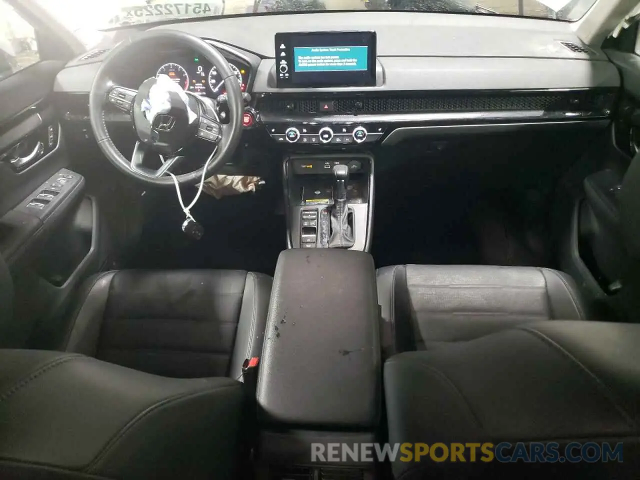8 Photograph of a damaged car 2HKRS4H76PH437928 HONDA CRV 2023