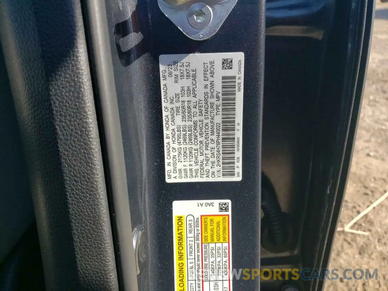14 Photograph of a damaged car 2HKRS4H76PH440022 HONDA CRV 2023