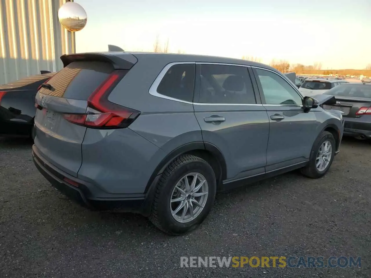 3 Photograph of a damaged car 2HKRS4H79PH124100 HONDA CRV 2023