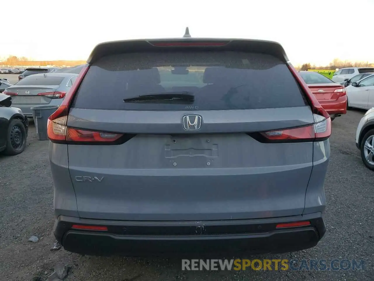 6 Photograph of a damaged car 2HKRS4H79PH124100 HONDA CRV 2023