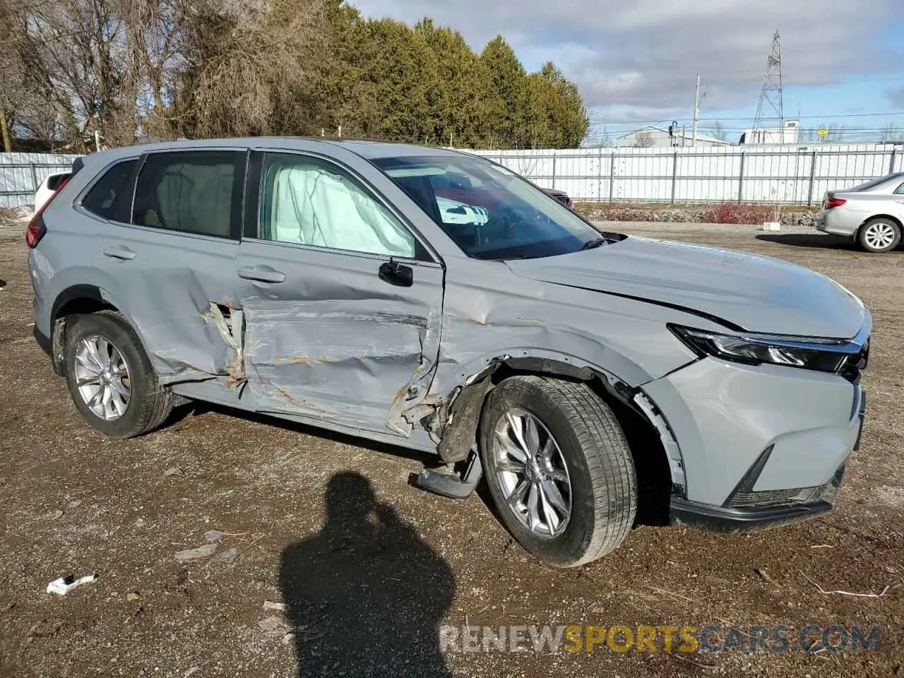 4 Photograph of a damaged car 2HKRS4H7XPH116314 HONDA CRV 2023