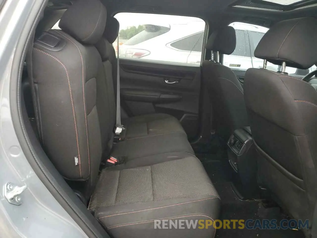 11 Photograph of a damaged car 2HKRS5H51PH700699 HONDA CRV 2023