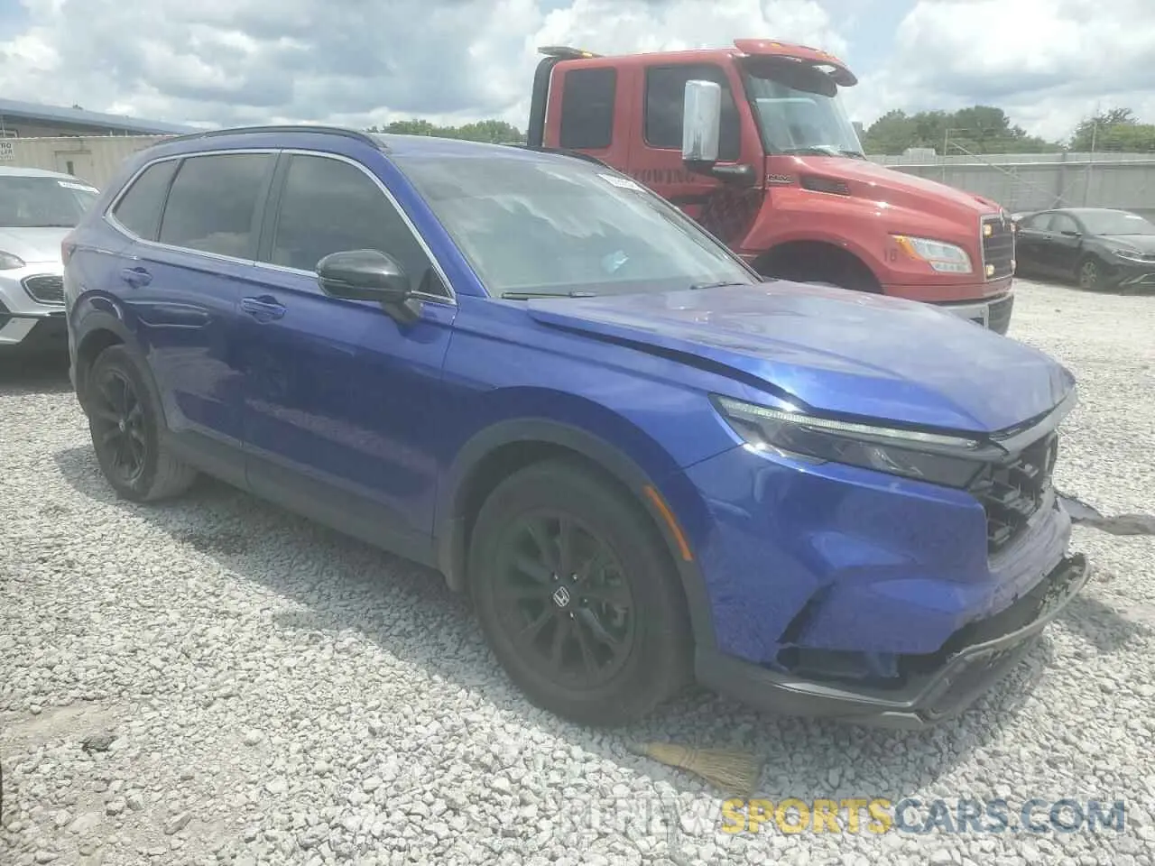 4 Photograph of a damaged car 2HKRS5H51PH709158 HONDA CRV 2023