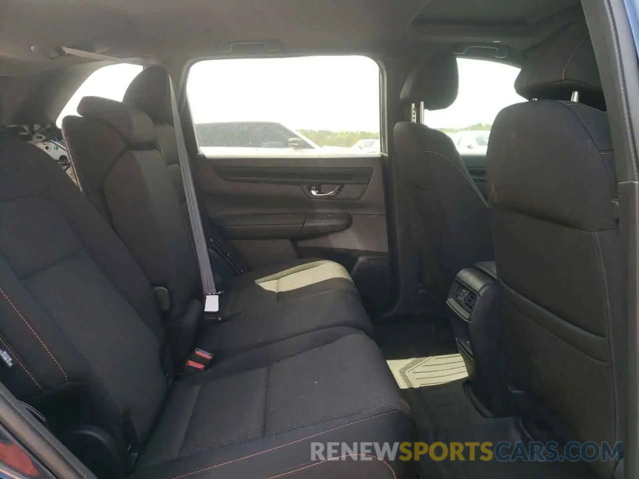11 Photograph of a damaged car 2HKRS5H54PH711079 HONDA CRV 2023