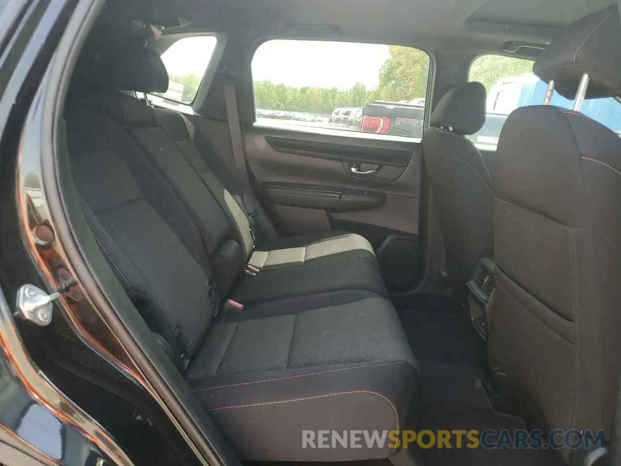 11 Photograph of a damaged car 2HKRS6H56PH812484 HONDA CRV 2023