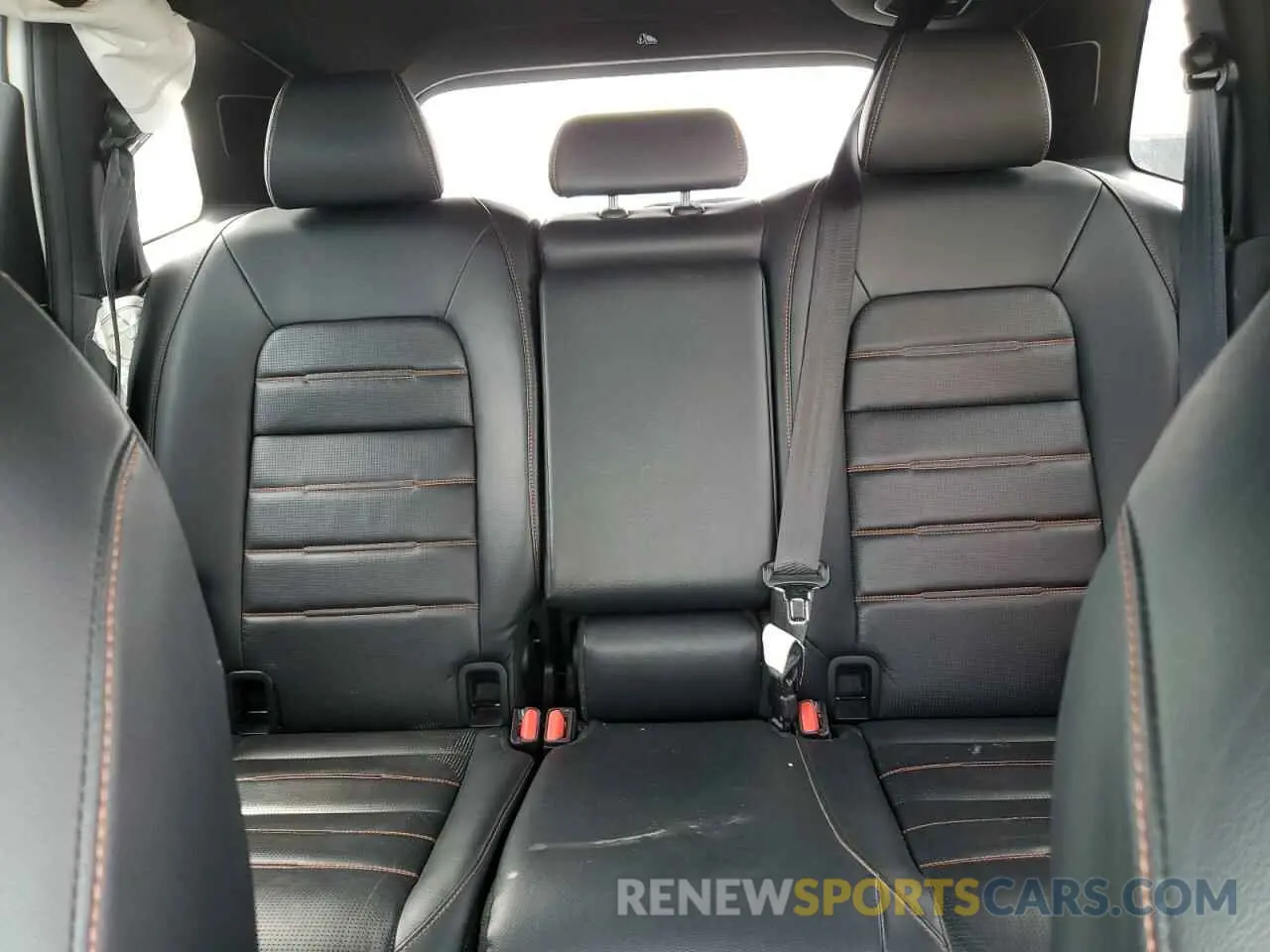 10 Photograph of a damaged car 2HKRS6H90PH200073 HONDA CRV 2023